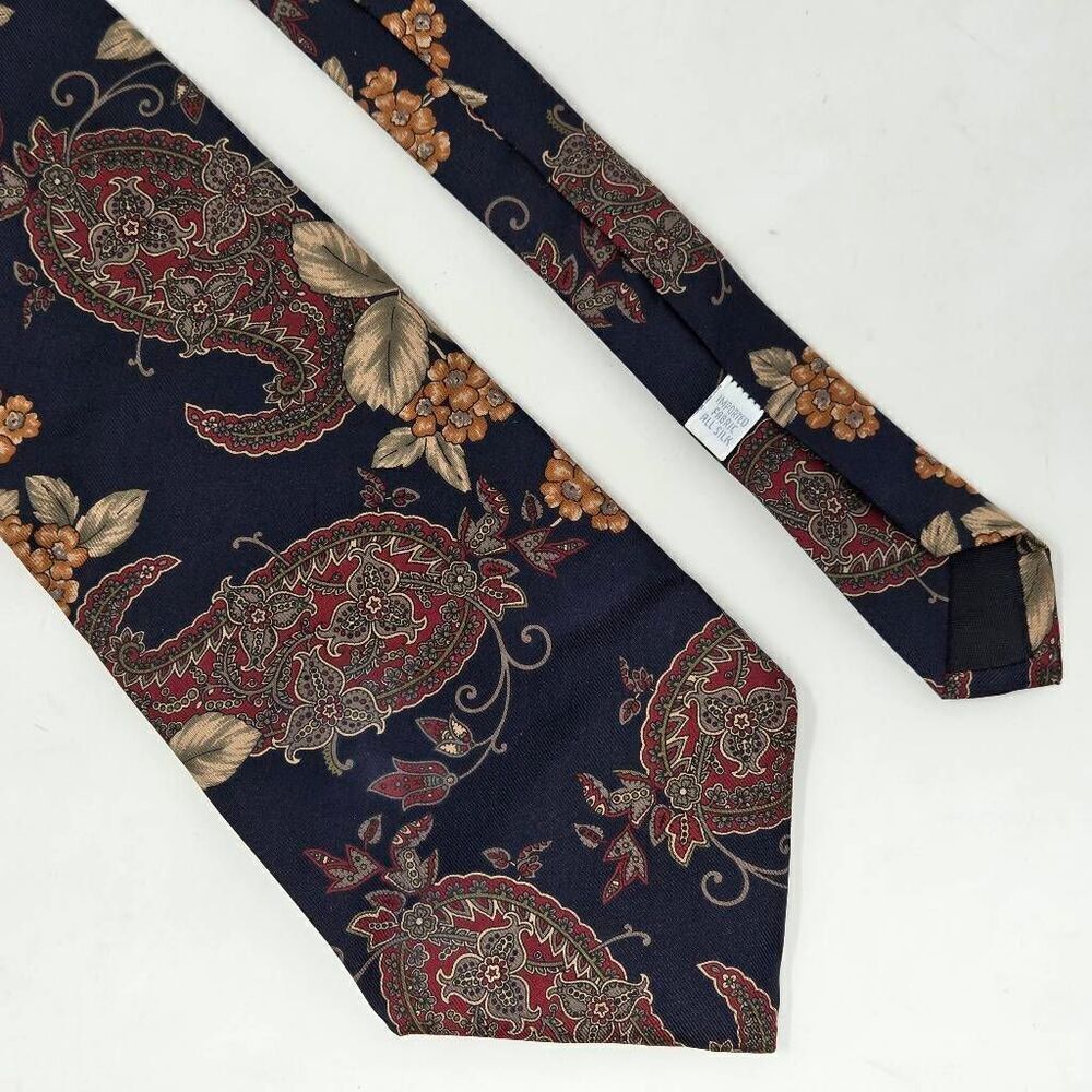 MALLORY & CHURCH 100% SILK TIE BLACK FLORAL PAISLEY SMOOTH 4" X 55"